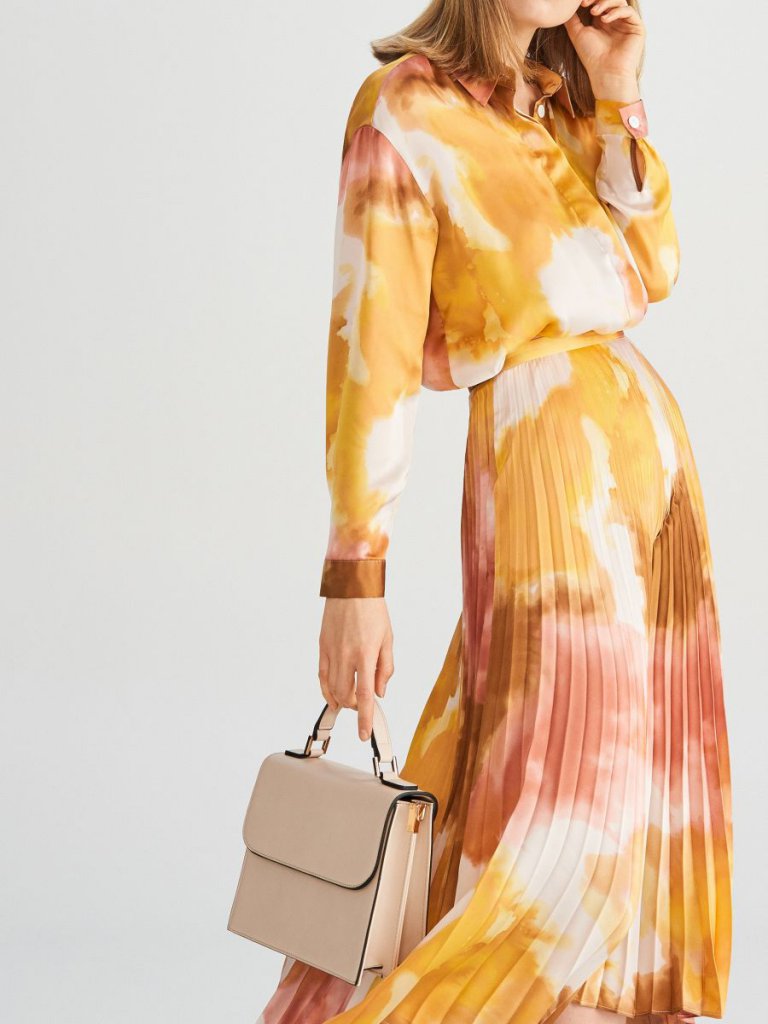 reserved kézitáska